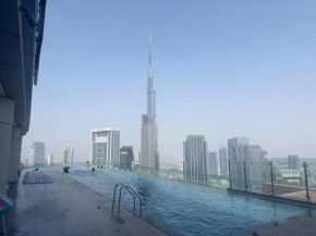Luxury 2BR Paramount Midtown Infinity Pool Business Bay Dubai